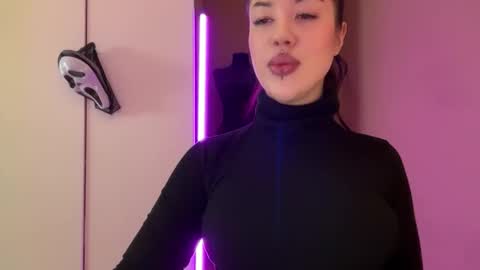 Margo online show from 10/26/25, 07:58