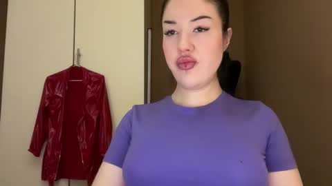 Margo online show from 11/17/25, 05:13