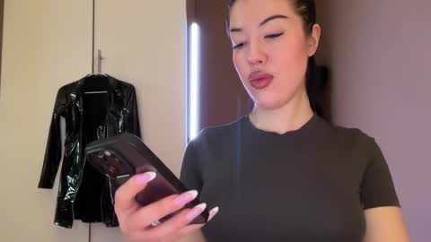 Margo online show from 12/02/25, 08:08