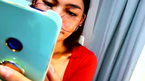 Snapshot of urdream_bride chatting on 10/16/25, 06:42 urdream_bride online show from 10/16/25, 06:42