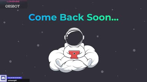 Snapshot of urdreamgiirl chatting on 11/19/25, 10:21 Mia Miller online show from 11/19/25, 10:21