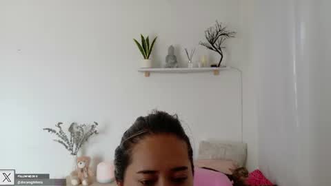 Mia Miller online show from 07/08/26, 08:57