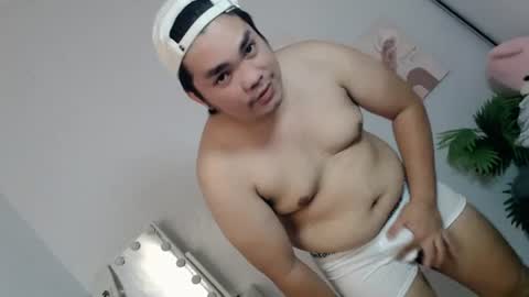 Snapshot of ure_fattytoy143 chatting on 07/02/26, 05:02 ure_fattytoy143 online show from 07/02/26, 05:02