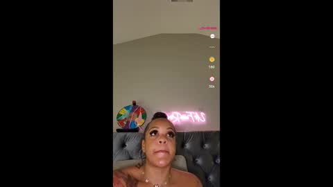 urfaveriri online show from 11/29/25, 11:24