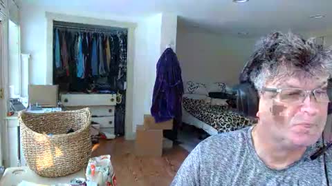 Snapshot of urfavteach50 chatting on 12/06/24, 03:00 Gregor online show from 12/06/24, 03:00