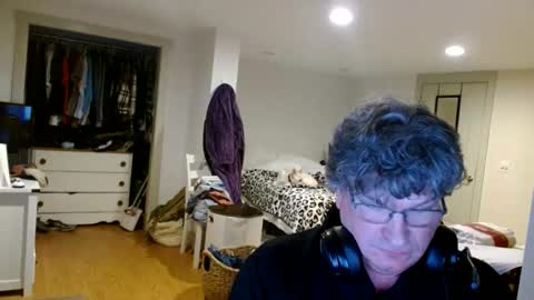 Snapshot of urfavteach50 chatting on 02/26/25, 11:26 Gregor online show from 02/26/25, 11:26