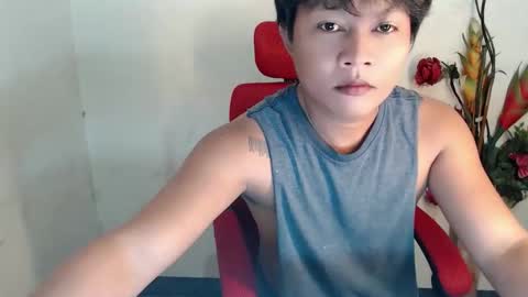 Snapshot of urfeet_jest chatting on 04/18/26, 12:42 jess online show from 04/18/26, 12:42