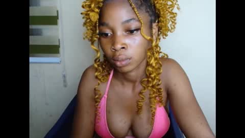 urflirtydoll online show from 09/24/25, 06:11