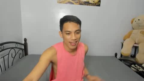 urfucker_vinz online show from 01/14/26, 05:13