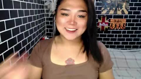 Dimple online show from 09/17/25, 07:54