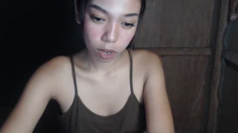 Snapshot of urgirlyflor chatting on 06/21/26, 11:46 BB online show from 06/21/26, 11:46