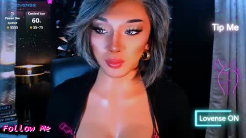 My bella 3 online show from 09/16/25, 11:33