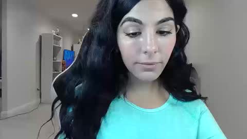 Snapshot of urgoddessmarla chatting on 10/11/25, 01:05 Goddess Marla online show from 10/11/25, 01:05