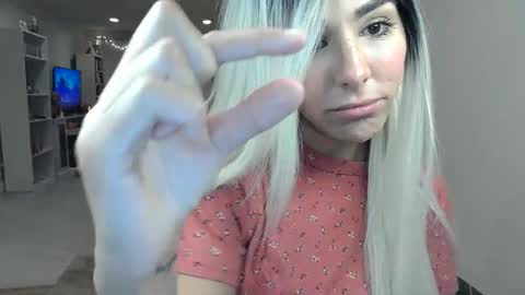 Snapshot of urgoddessmarla chatting on 10/15/25, 01:50 Goddess Marla online show from 10/15/25, 01:50