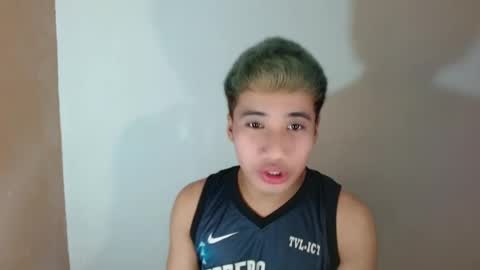 Snapshot of urguy_habibi chatting on 06/17/26, 06:31 Bib online show from 06/17/26, 06:31