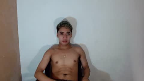 Snapshot of urguy_habibi chatting on 06/25/26, 04:44 Bib online show from 06/25/26, 04:44