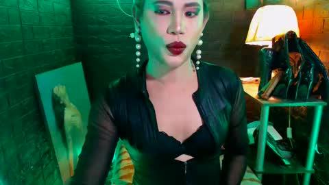 queen norelle online show from 02/07/25, 06:13