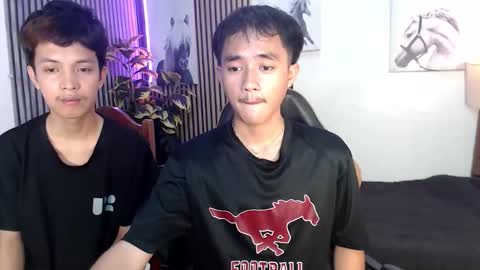 urhot_johny online show from 04/15/26, 09:38