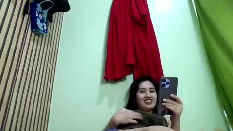 Snapshot of urhotasian4u chatting on 03/02/26, 07:26 Jhossa online show from 03/02/26, 07:26