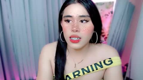 Snapshot of urhotdexie69 chatting on 09/17/25, 07:15 urhotdexie69 online show from 09/17/25, 07:15