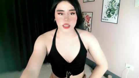 Snapshot of urhotdexie69 chatting on 10/13/25, 11:43 urhotdexie69 online show from 10/13/25, 11:43