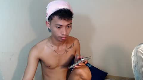 Snapshot of urhotfuckingass chatting on 06/27/26, 01:21 richard online show from 06/27/26, 01:21