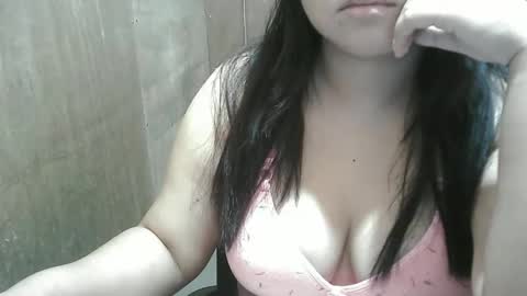 urhotm0m453 online show from 01/15/26, 09:14