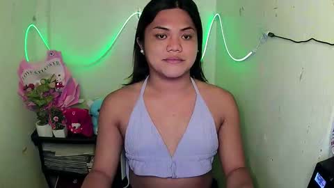 urhottie_bella online show from 09/19/25, 03:13