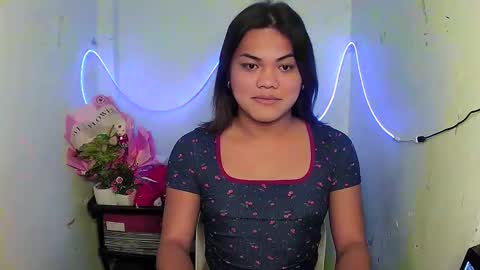urhottie_bella online show from 10/03/25, 03:14