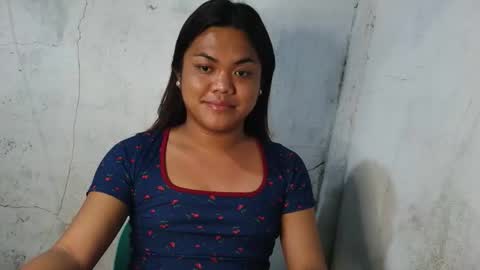 Snapshot of urhottie_bella chatting on 02/15/26, 10:28 urhottie_bella online show from 02/15/26, 10:28