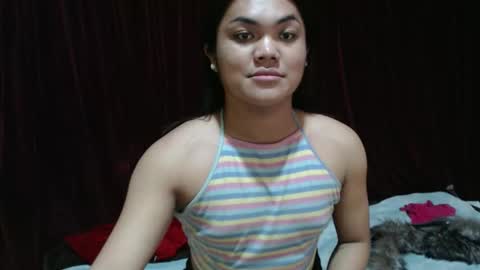 Snapshot of urhottie_bella chatting on 02/22/26, 06:35 urhottie_bella online show from 02/22/26, 06:35