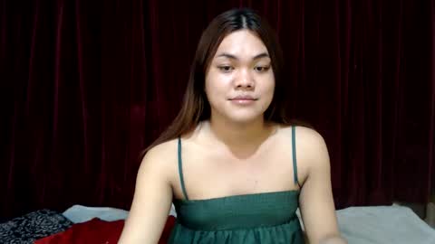 urhottie_bella online show from 05/31/26, 06:10