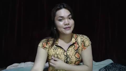 urhottie_bella online show from 06/02/26, 01:13