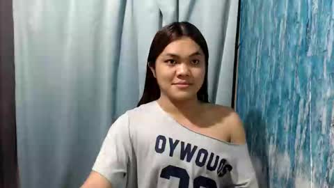 urhottie_bella online show from 06/03/26, 07:11