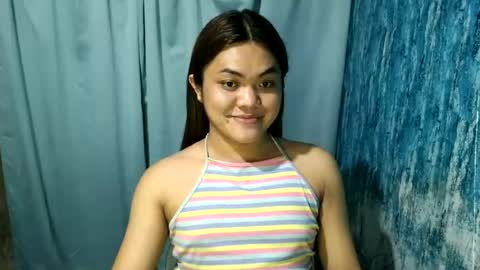 urhottie_bella online show from 06/16/26, 12:19
