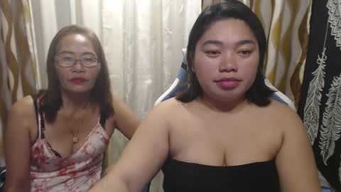 urhotvivian11 online show from 12/17/24, 05:51