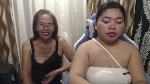 urhotvivian11 online show from 12/18/24, 05:37