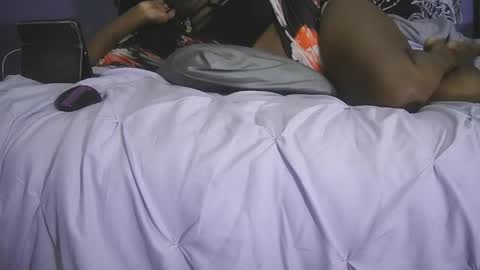 Uri online show from 04/11/26, 04:50