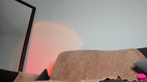 Snapshot of urimare_south chatting on 09/24/25, 02:20 urimare_south online show from 09/24/25, 02:20