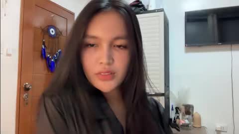 Amira online show from 10/18/25, 02:36