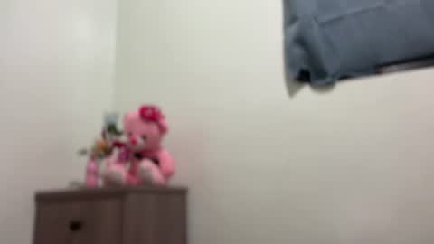 Snapshot of urkatiecookie chatting on 06/22/26, 03:25 Amira online show from 06/22/26, 03:25