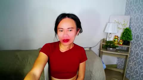 urlovely_che online show from 10/12/25, 10:14