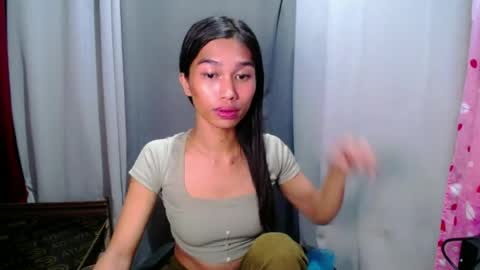 Snapshot of urloverjasmine_xx chatting on 06/26/26, 12:31 urloverjasmine_xx online show from 06/26/26, 12:31