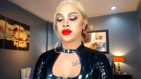 UrMajestyTyra online show from 02/13/25, 05:37