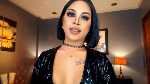 UrMajestyTyra online show from 10/03/25, 10:40