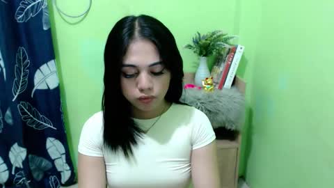 urmystical_sofie online show from 12/05/25, 10:02