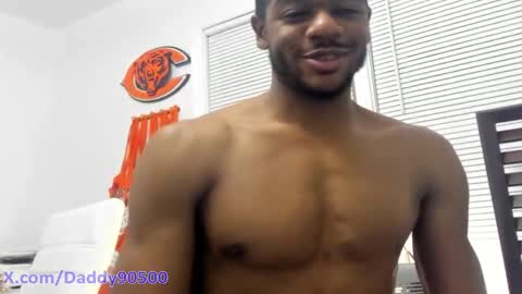 Snapshot of urnewdaddy90 chatting on 12/03/24, 04:36 Big Daddy online show from 12/03/24, 04:36