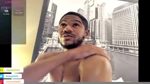 Snapshot of urnewdaddy90 chatting on 01/04/25, 08:39 Big Daddy online show from 01/04/25, 08:39