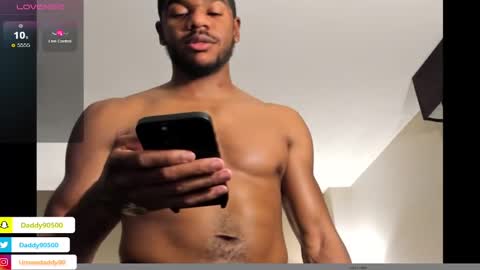 Snapshot of urnewdaddy90 chatting on 01/04/25, 11:43 Big Daddy online show from 01/04/25, 11:43