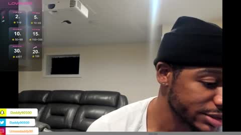 Snapshot of urnewdaddy90 chatting on 01/05/25, 08:11 Big Daddy online show from 01/05/25, 08:11